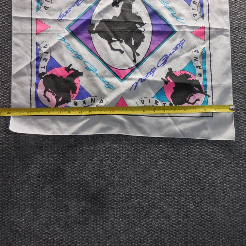 VTG Nitty Gritty Dirt Band Bandana White Western Bucking Bronco Graphic 21x21